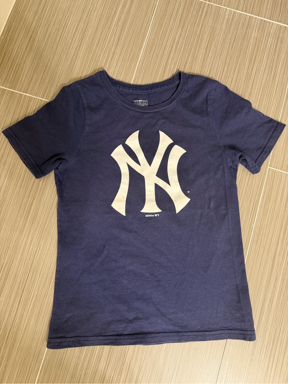 Youth New York Yankees tee size L/7